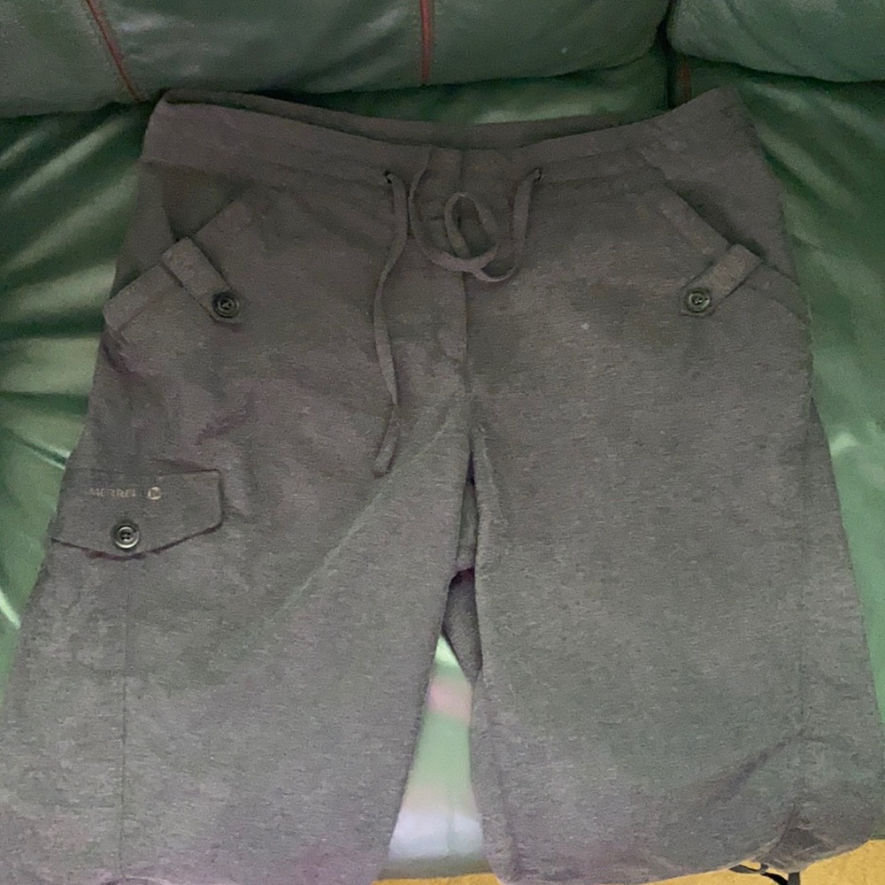 Merrill capris